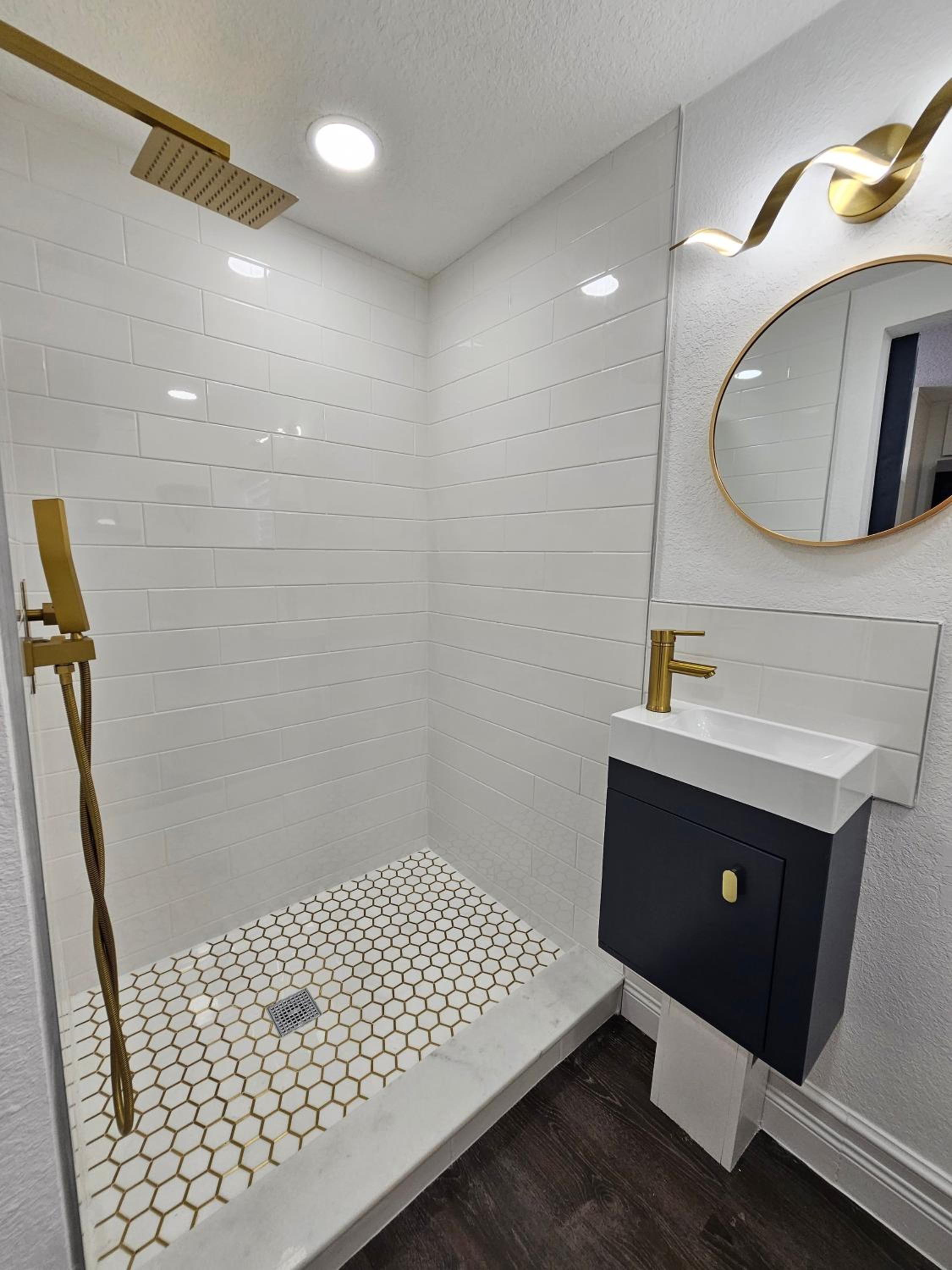 The Hideaway DT Orlando Tiny Home w Free Parking