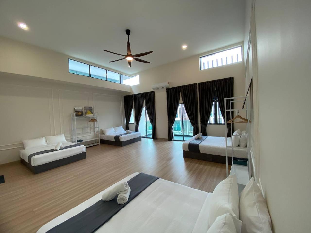 Puchong New Private Pool & Jacuzzi up to 30 Pax photo 6