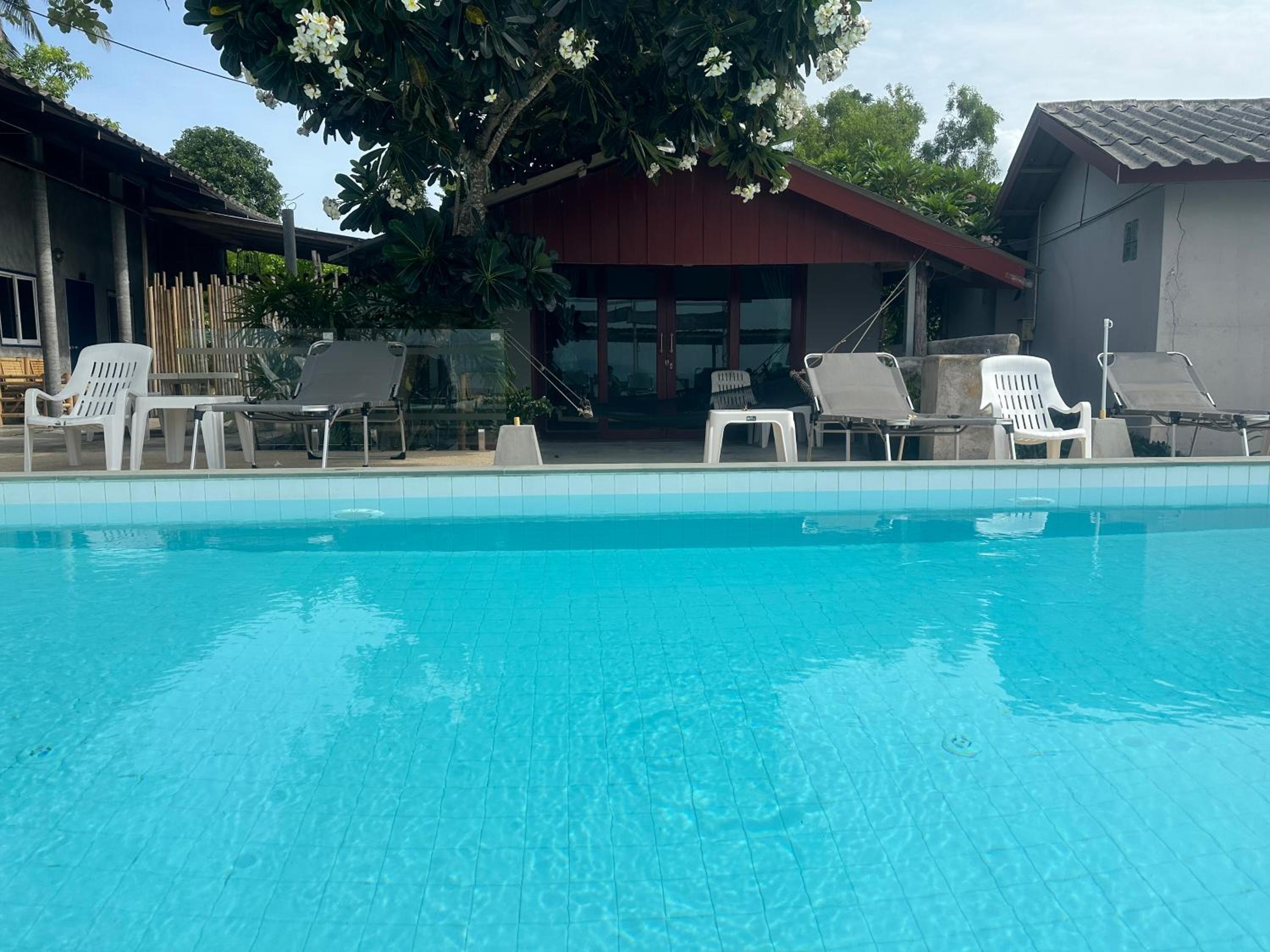 The Cosy Koh Phangan and Restaurant