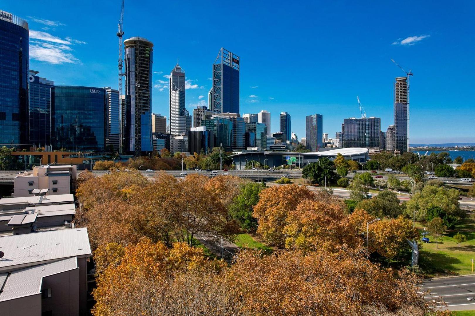 Stunning 2BR CBD Apartment next to King's Park