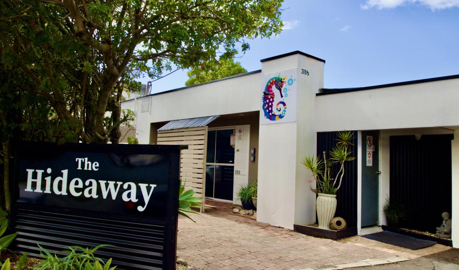 Hotel Hideaway Noosa Men Only Beach Resort