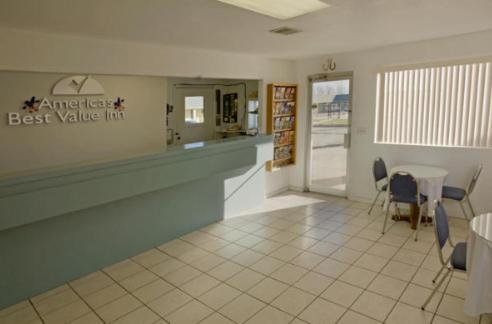 Americas Best Value Inn Giddings view 3
