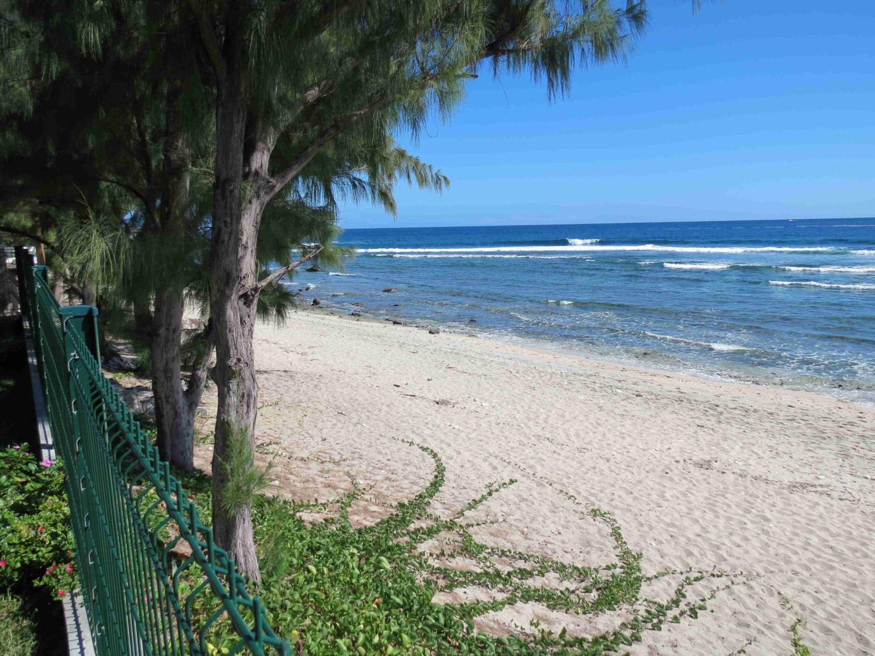 Villa Bourbon avec piscine sur la plage