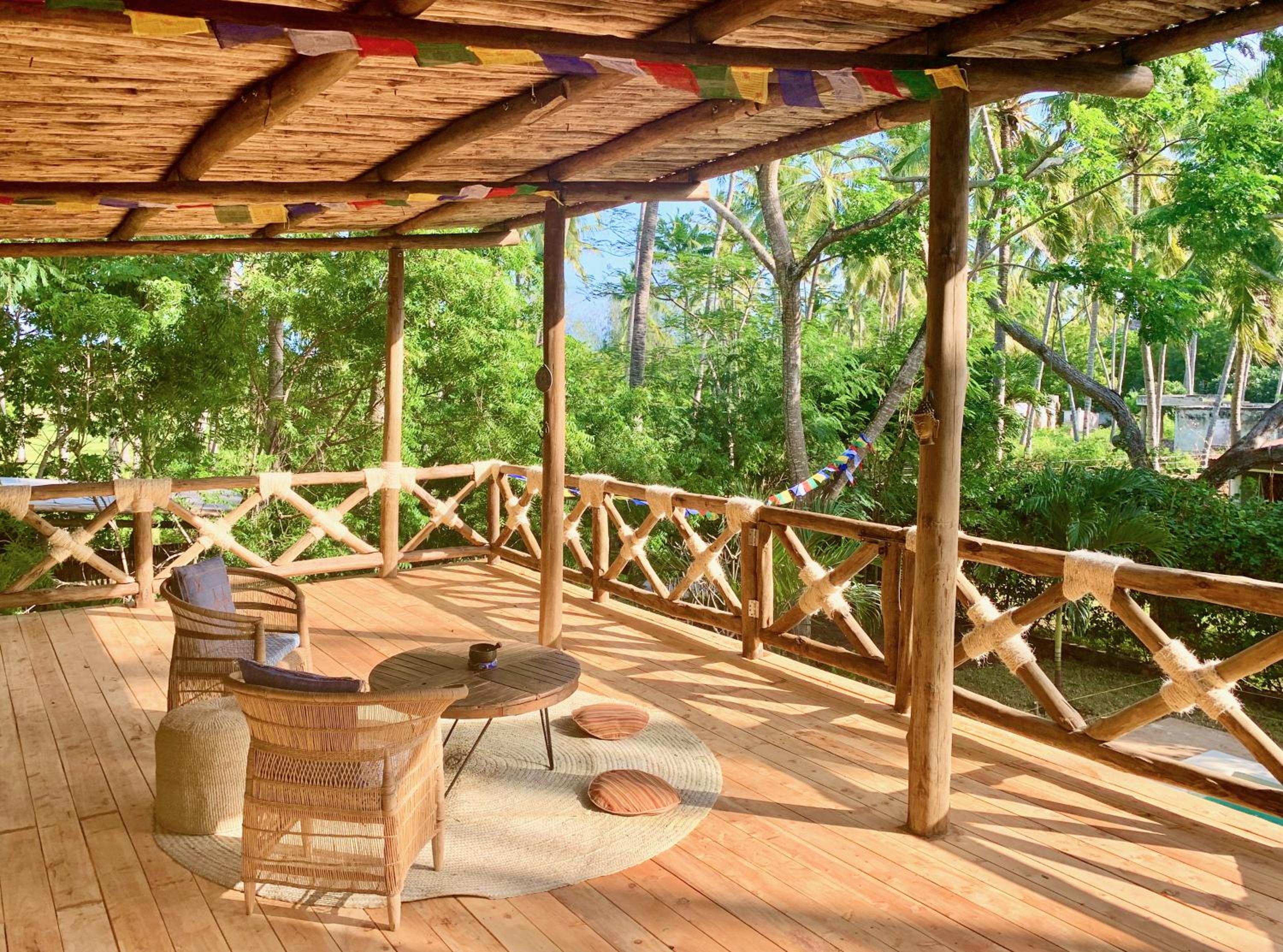 Salama House - your peaceful, poolside retreat view 2