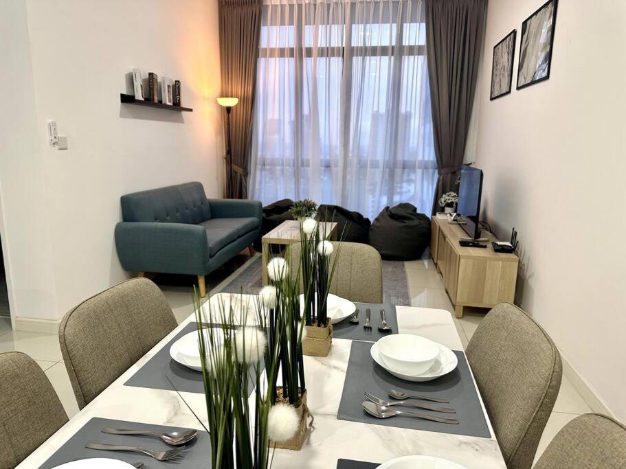 Sky88 3BR luxury condo w Pool Table (TOWN AREA)