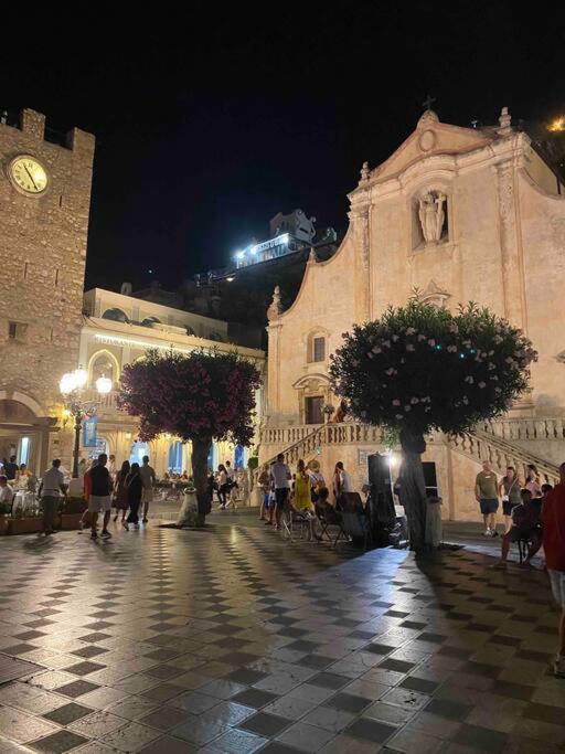 Casa Vacanza Giardini Naxos Taormina MIRANAXOS