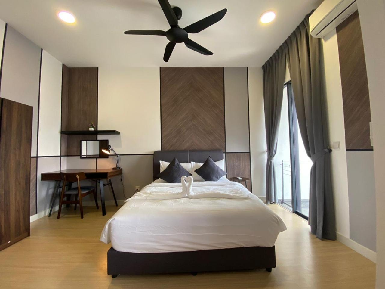 ContiNew Residence 1BR near TRX by StayHere