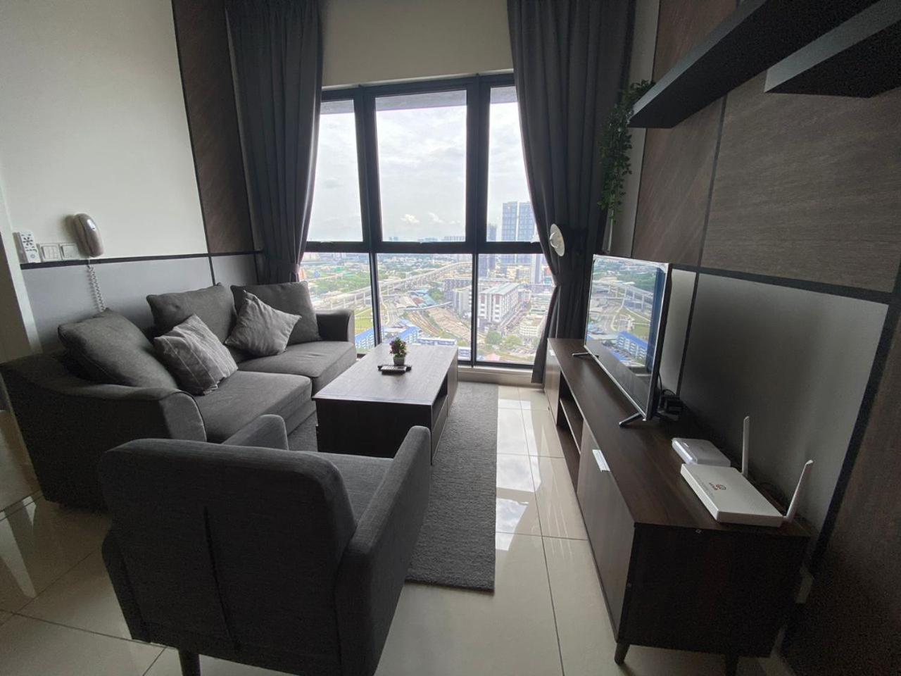 ContiNew Residence 1BR near TRX by StayHere