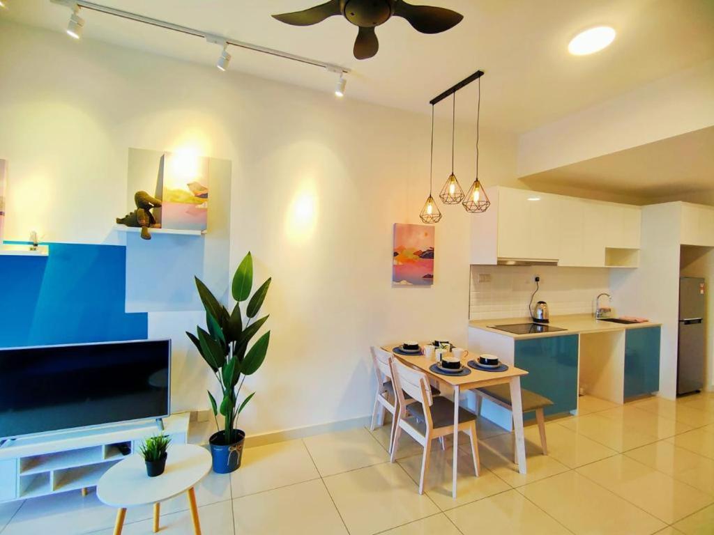 ContiNew Residence 1BR near TRX by StayHere