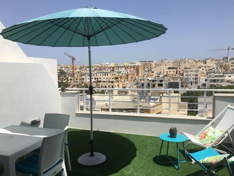 Champagne Supernova Penthouse