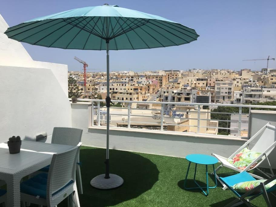Champagne Supernova Penthouse