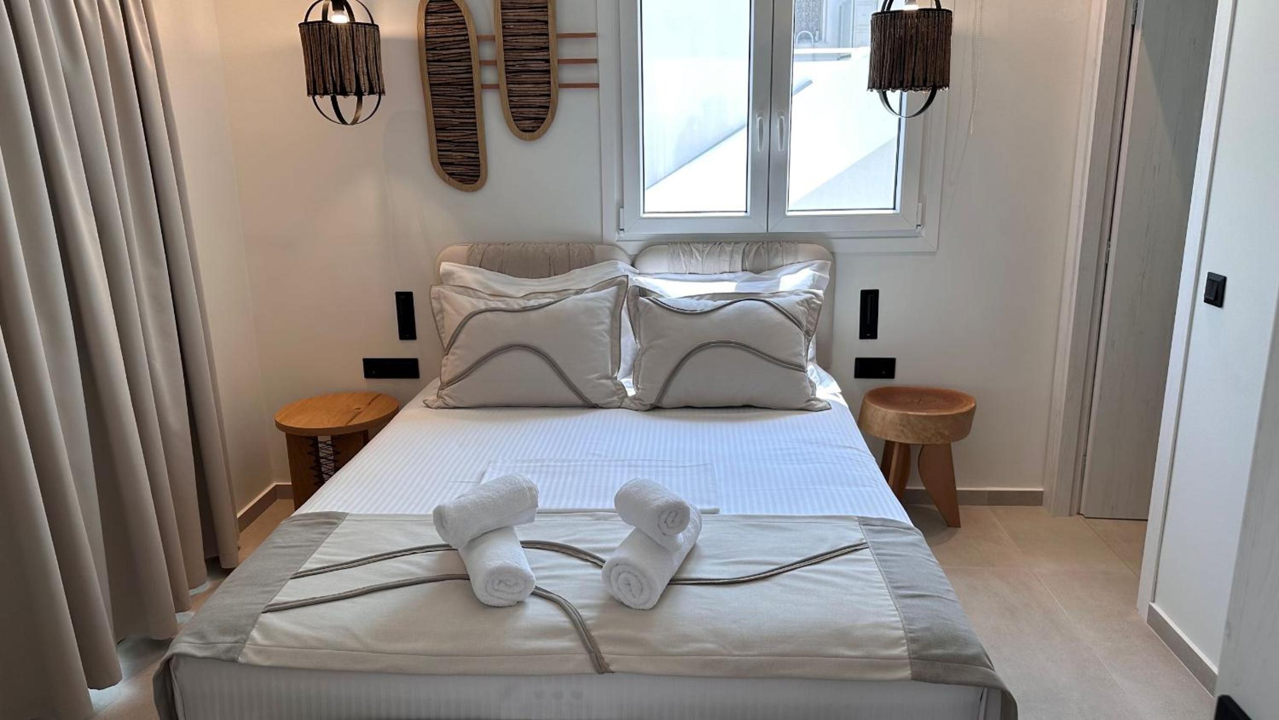 Aristotle Suites