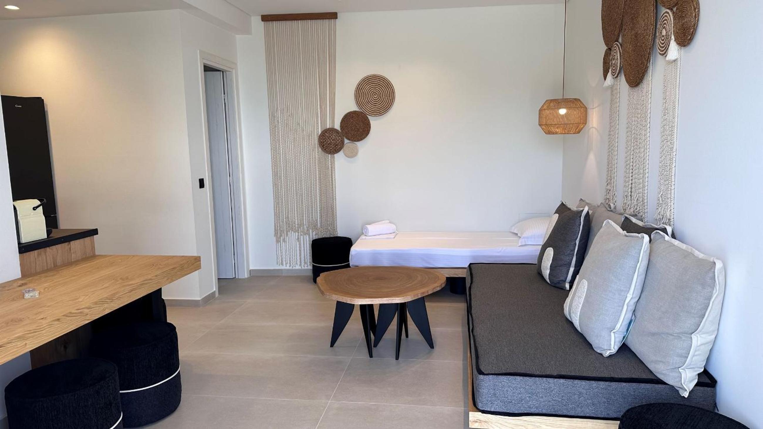 Aristotle Suites
