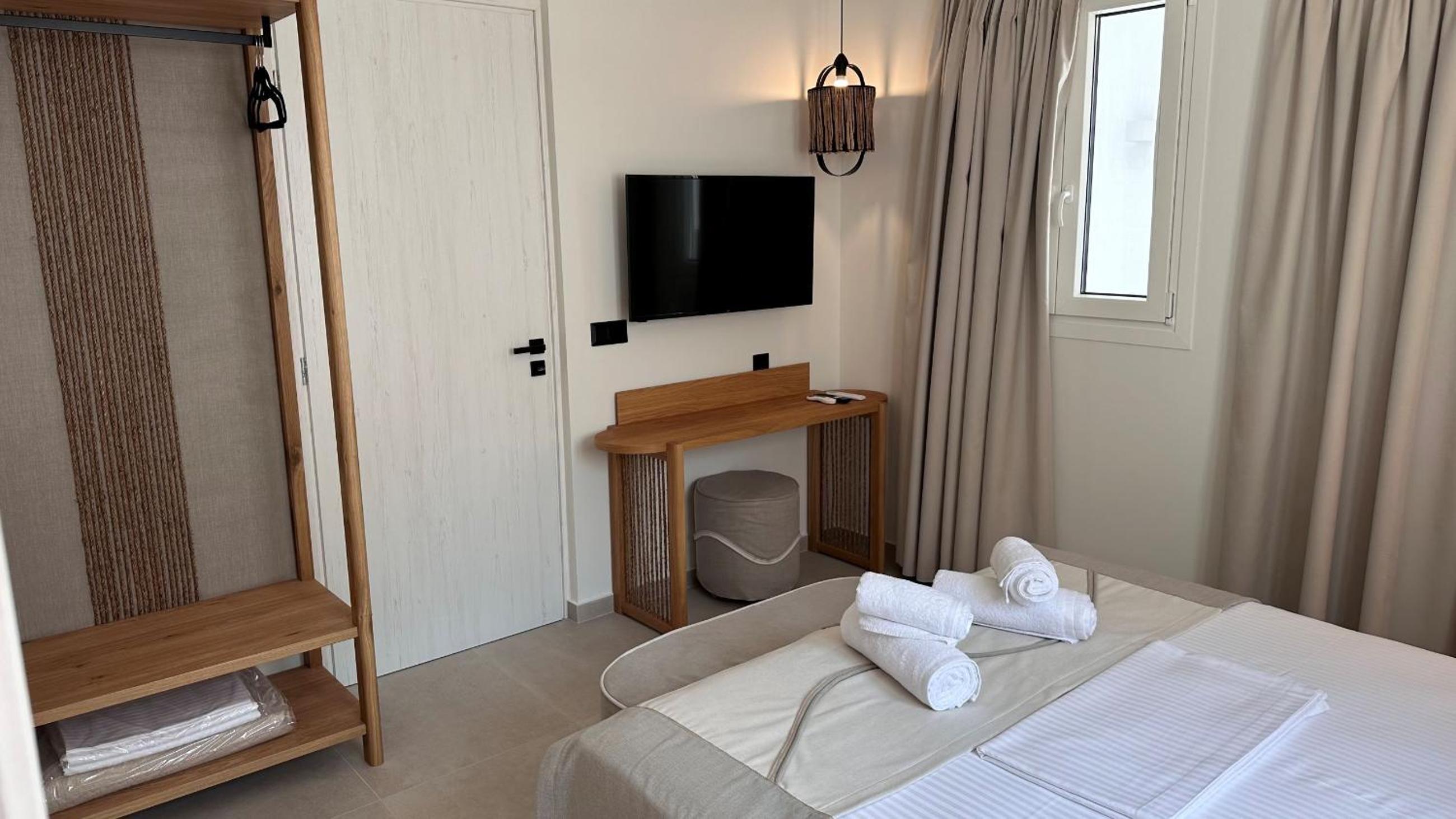 Aristotle Suites