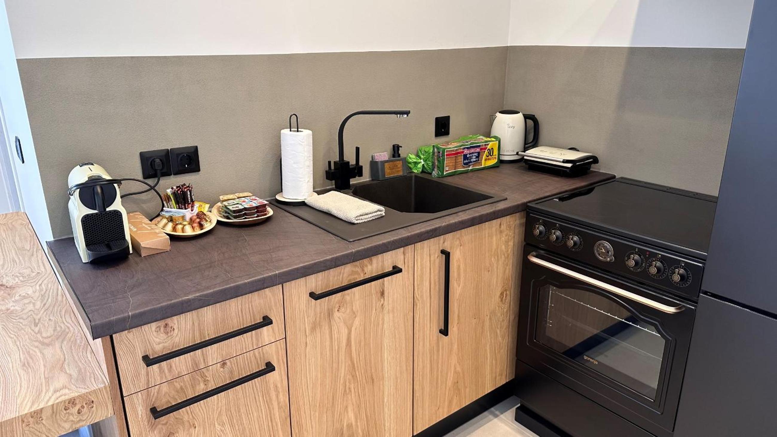 Aristotle Suites