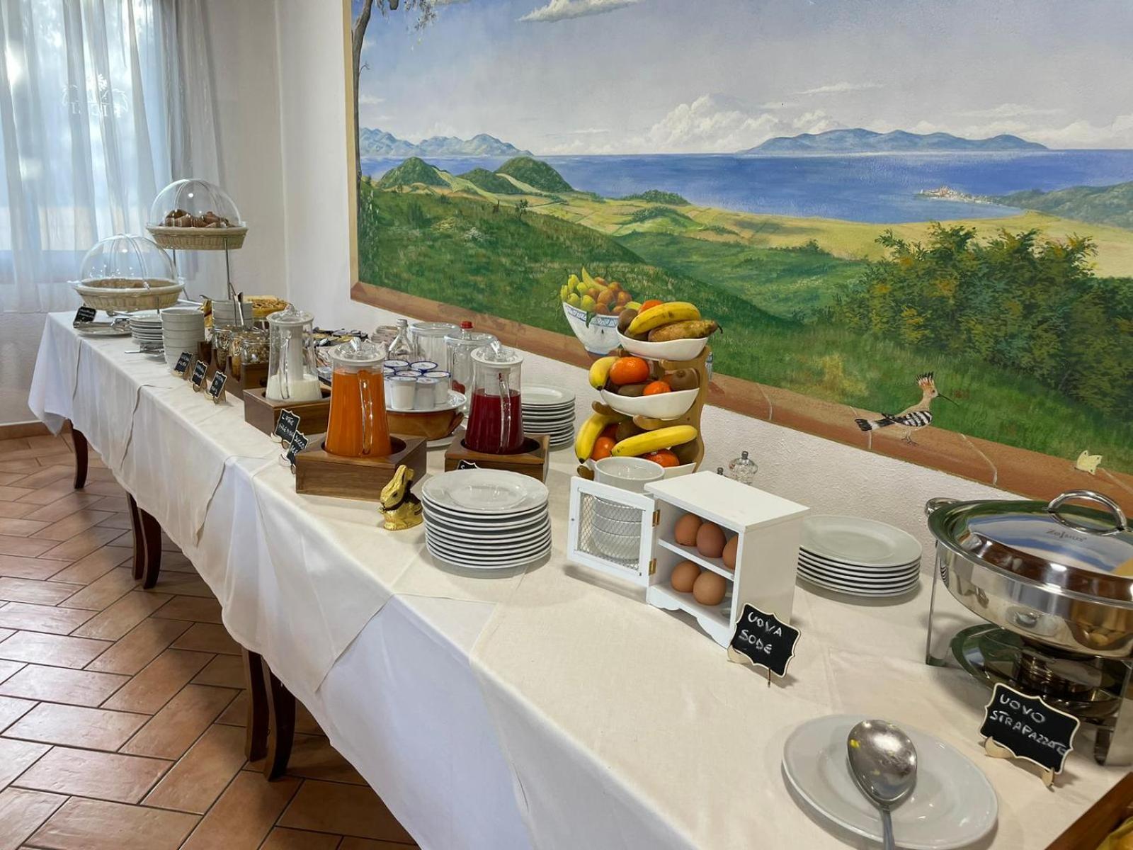 Hotel Ristorante Le Querciolaie dei Ricci photo 3