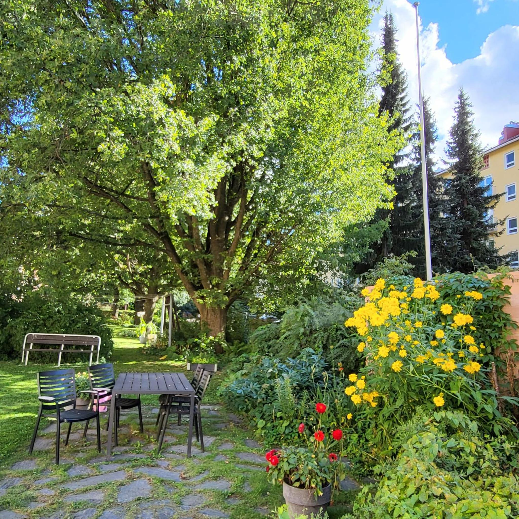 Peaceful and beautiful apartment near railwaystation and city centre