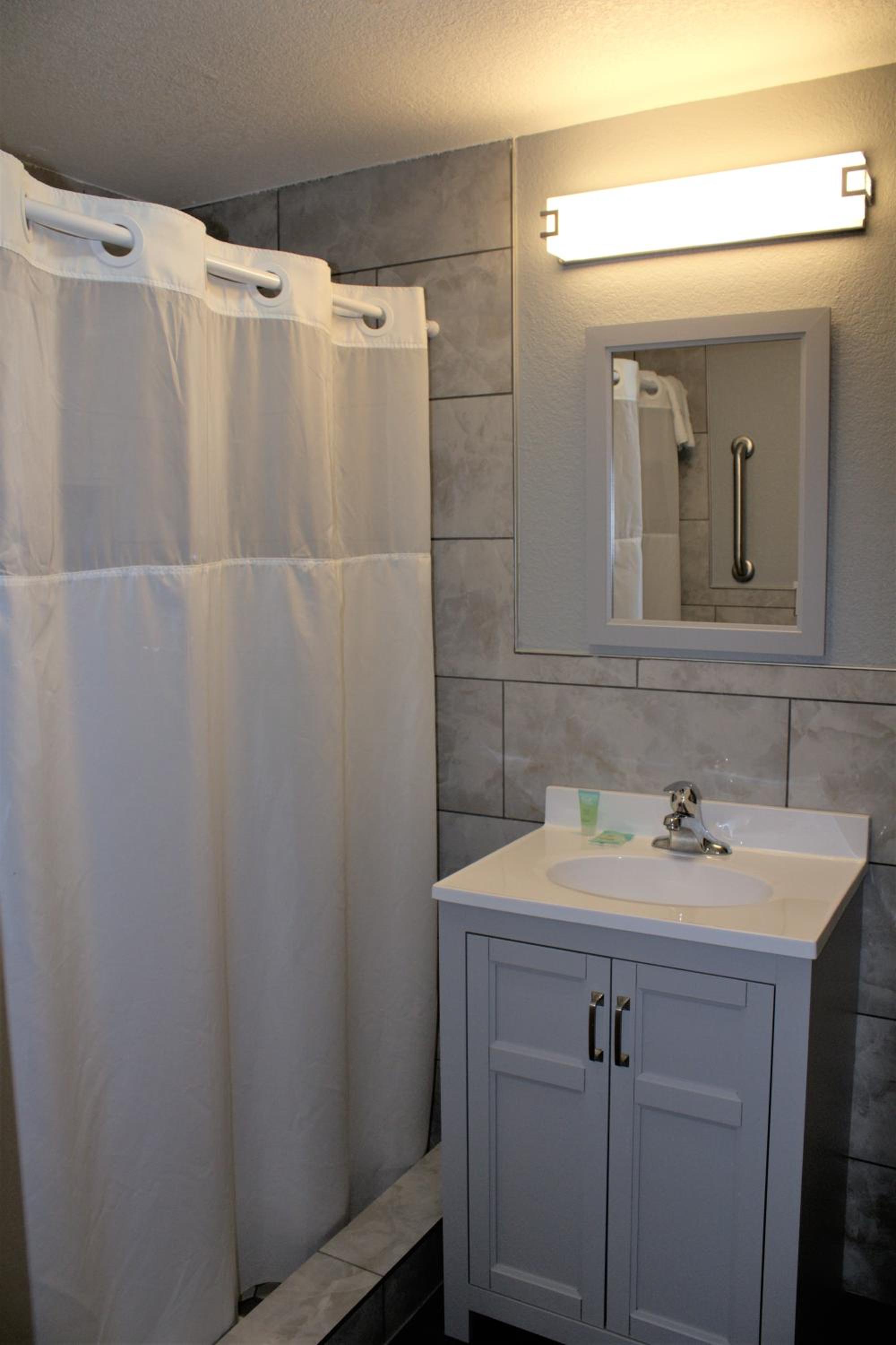 HavenPointe Inn & Suites