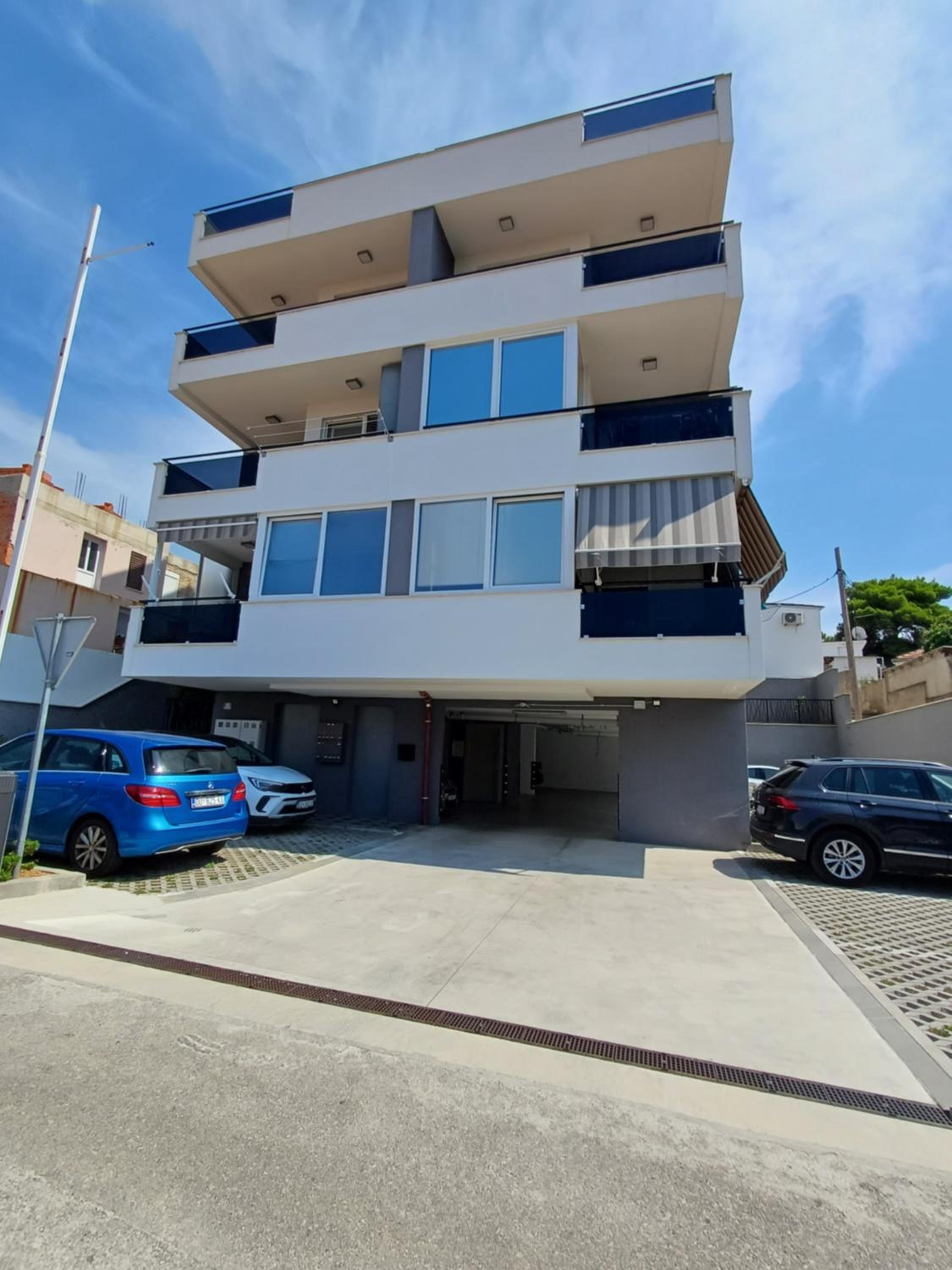 Apartments Mak & Lux - sea & sunset top view