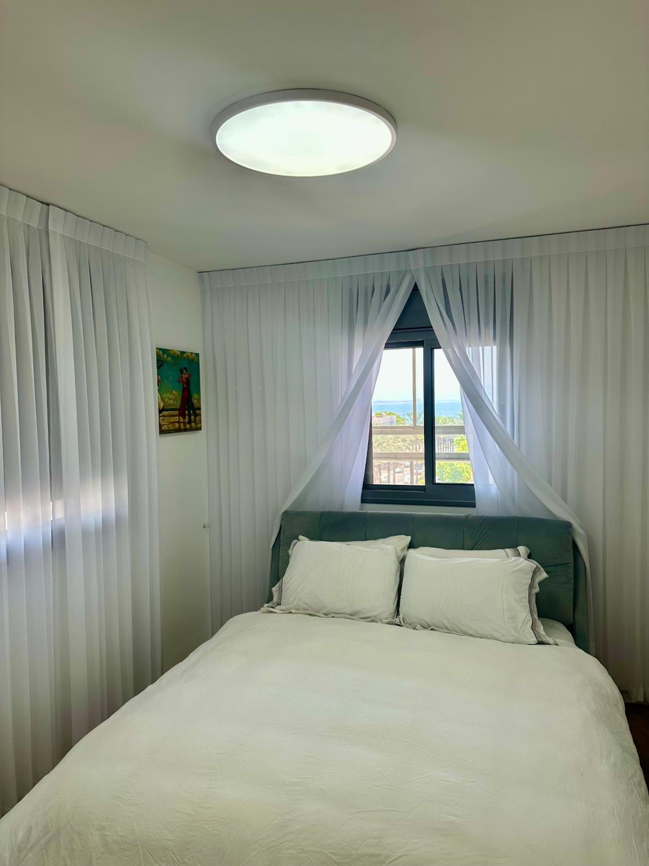 Suite In White, photo 20