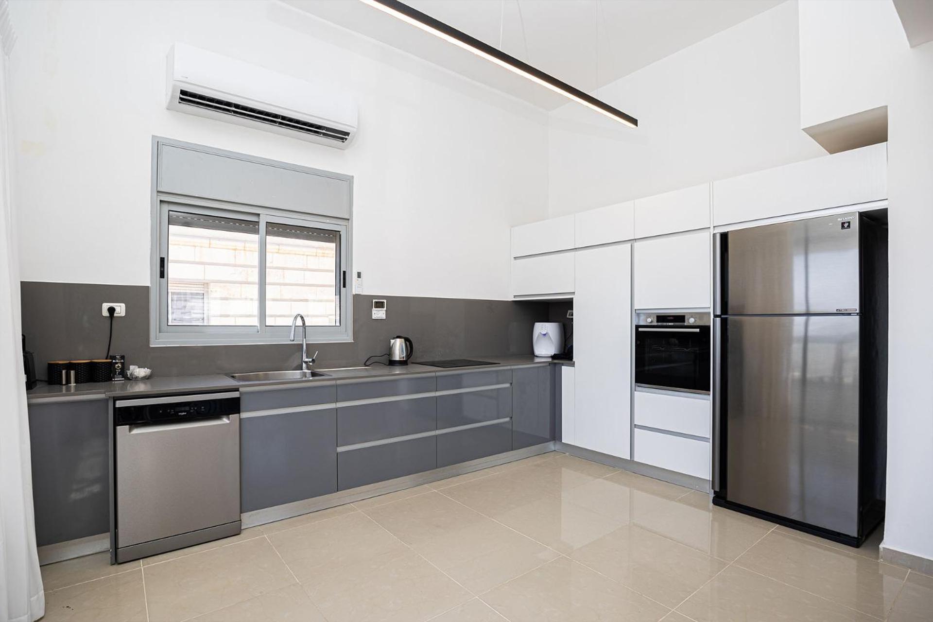 YalaRent Cinnamon Penthouse with a private pool view 2