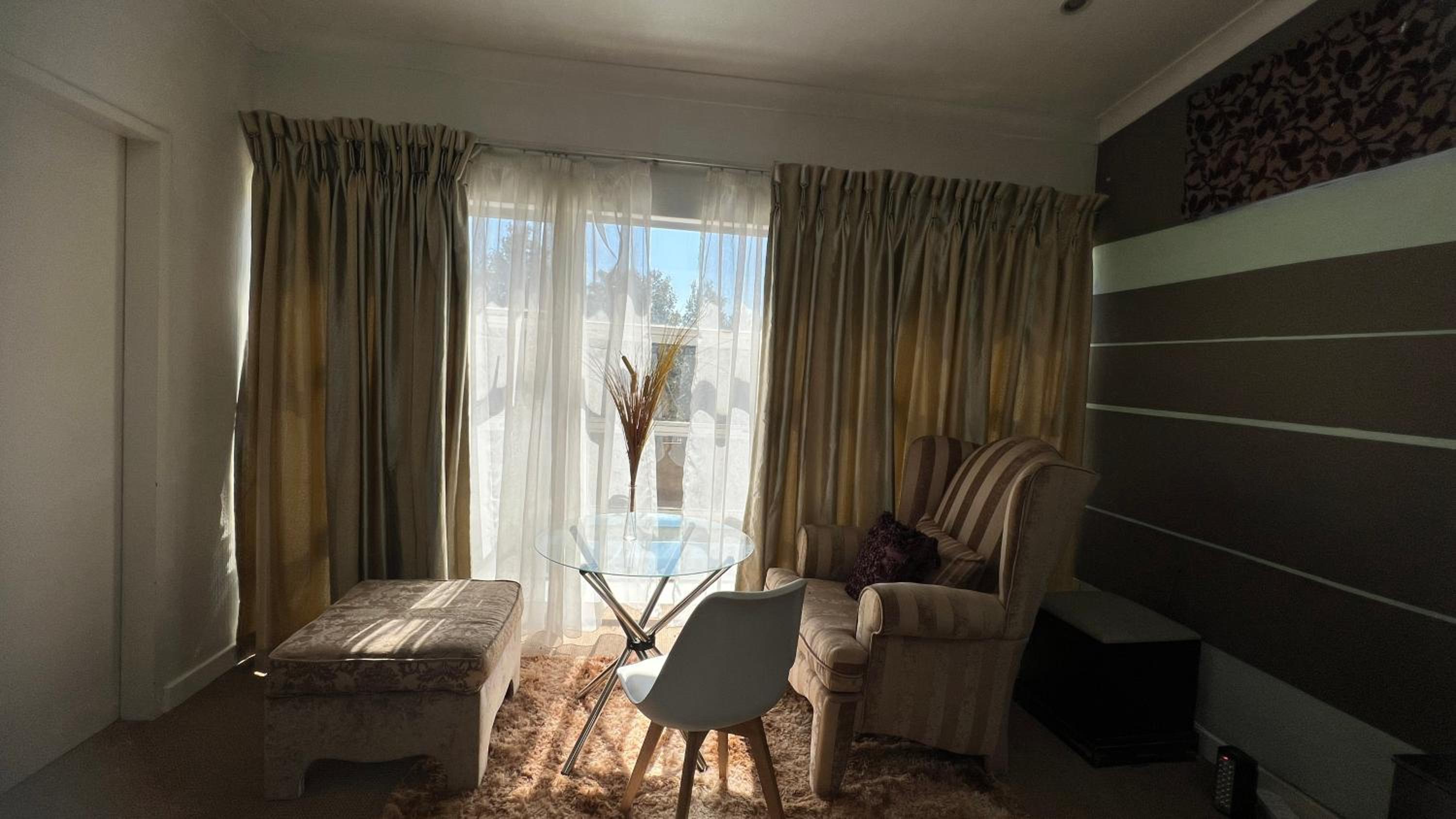 Sizanazo Guest House - Family Suite
