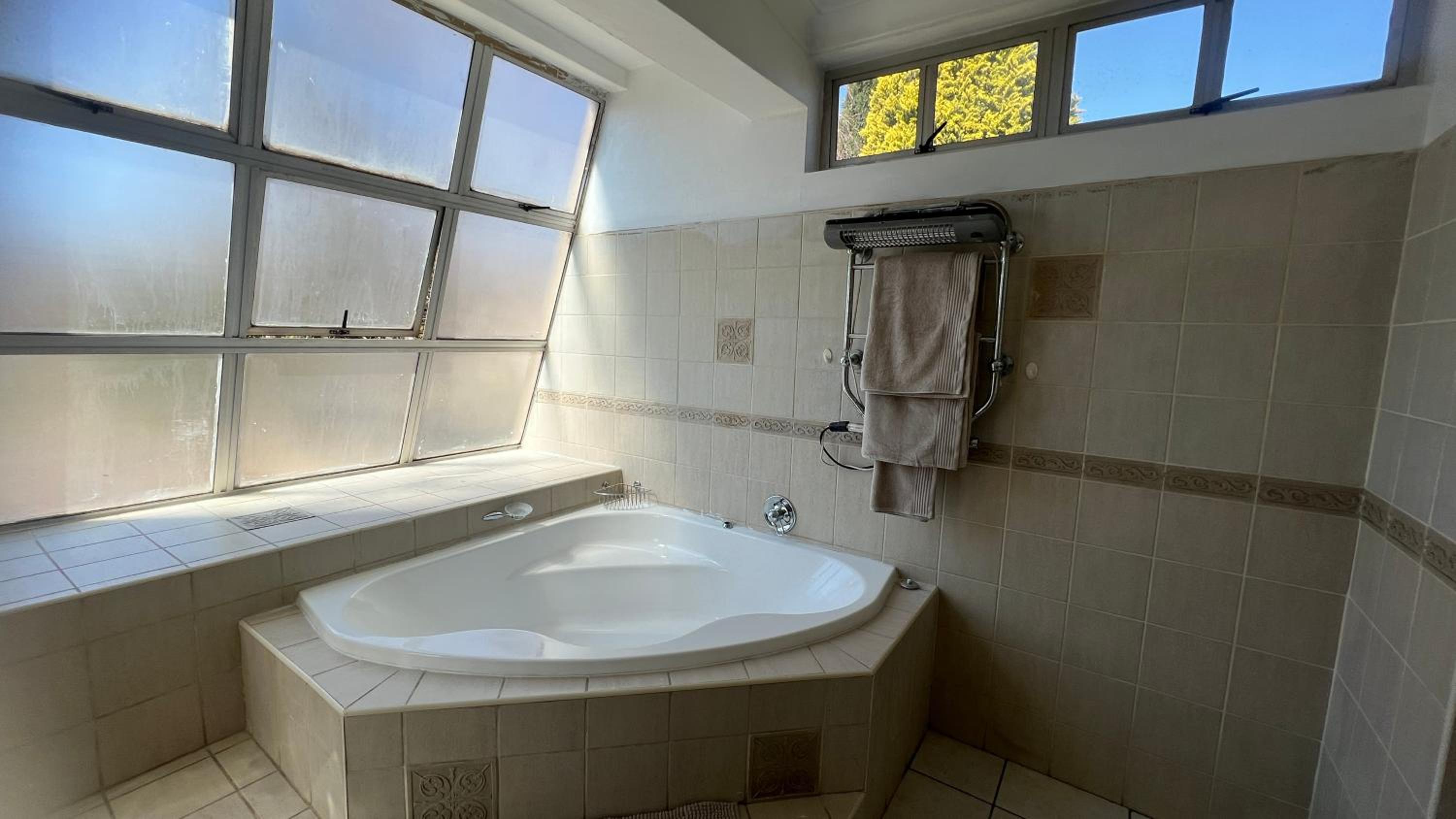 Sizanazo Guest House - Family Suite