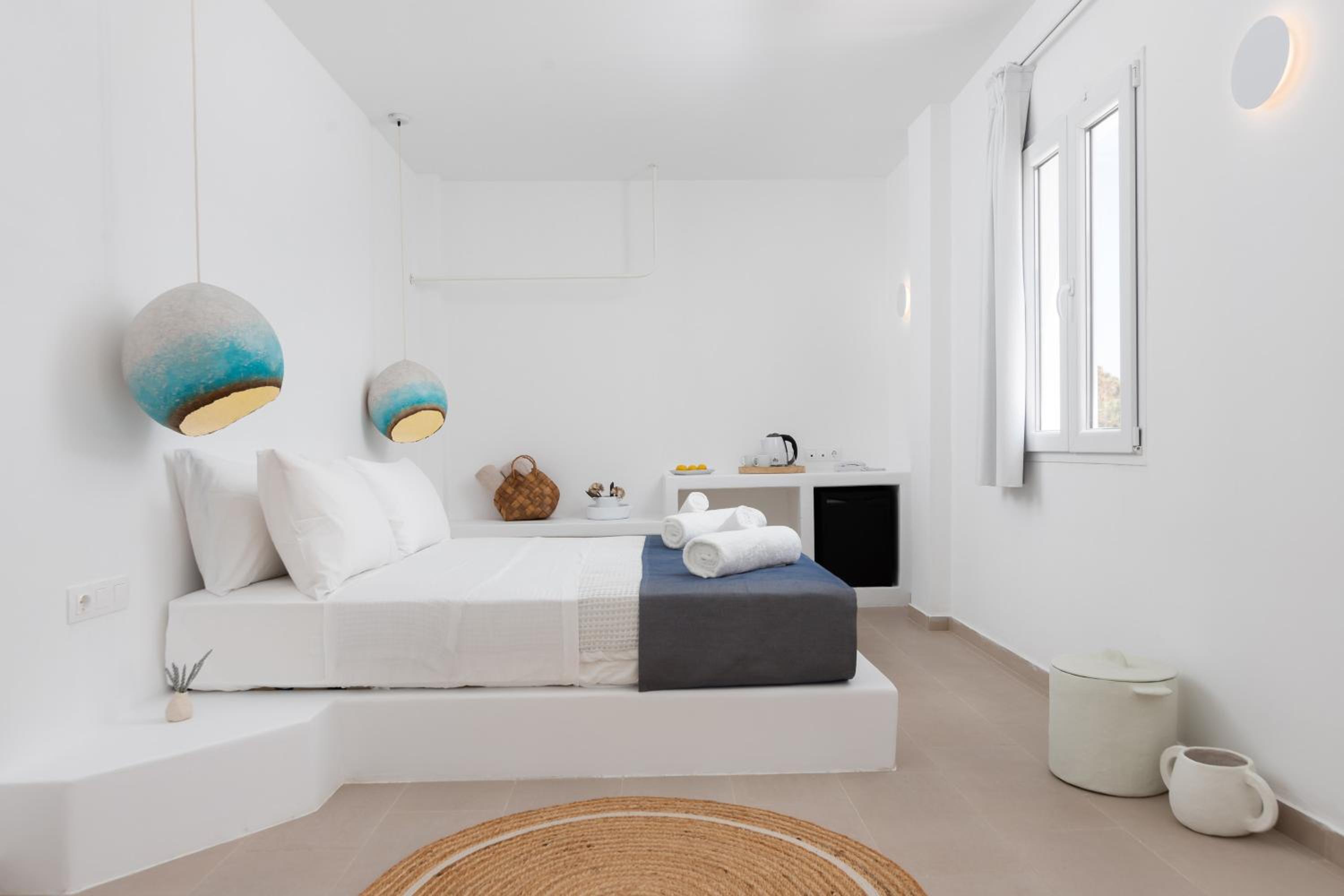 Voca Hotel & Suites