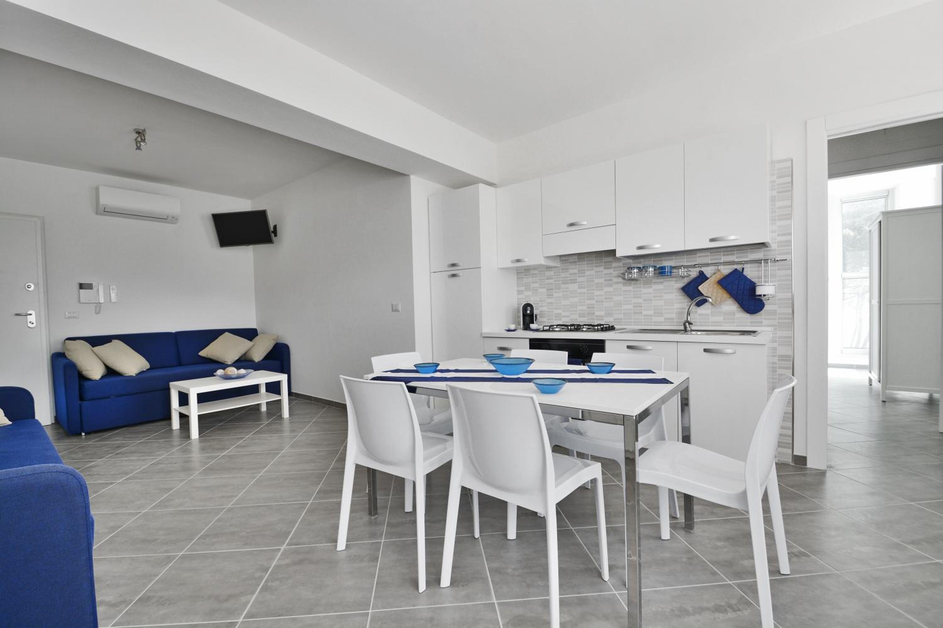 Hypogeum Suites & Apartments