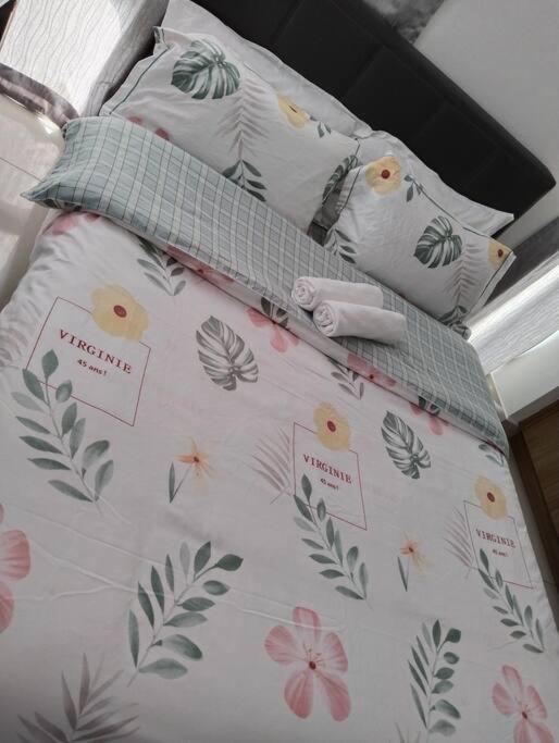 Nice Holiday Space at KSL D'Esplanade Residence, Johor Bahru with TV Box 1109