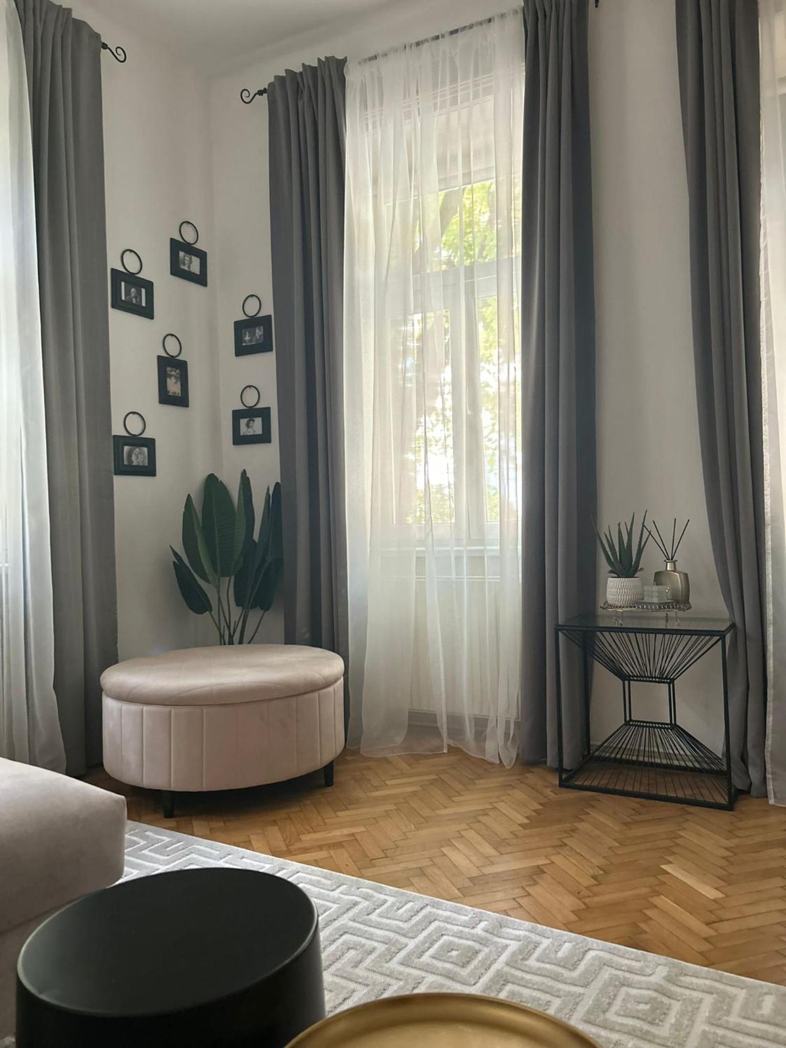 Apartment 5 min Schönbrunn Gloriette, Direct to City Center, Free Parking