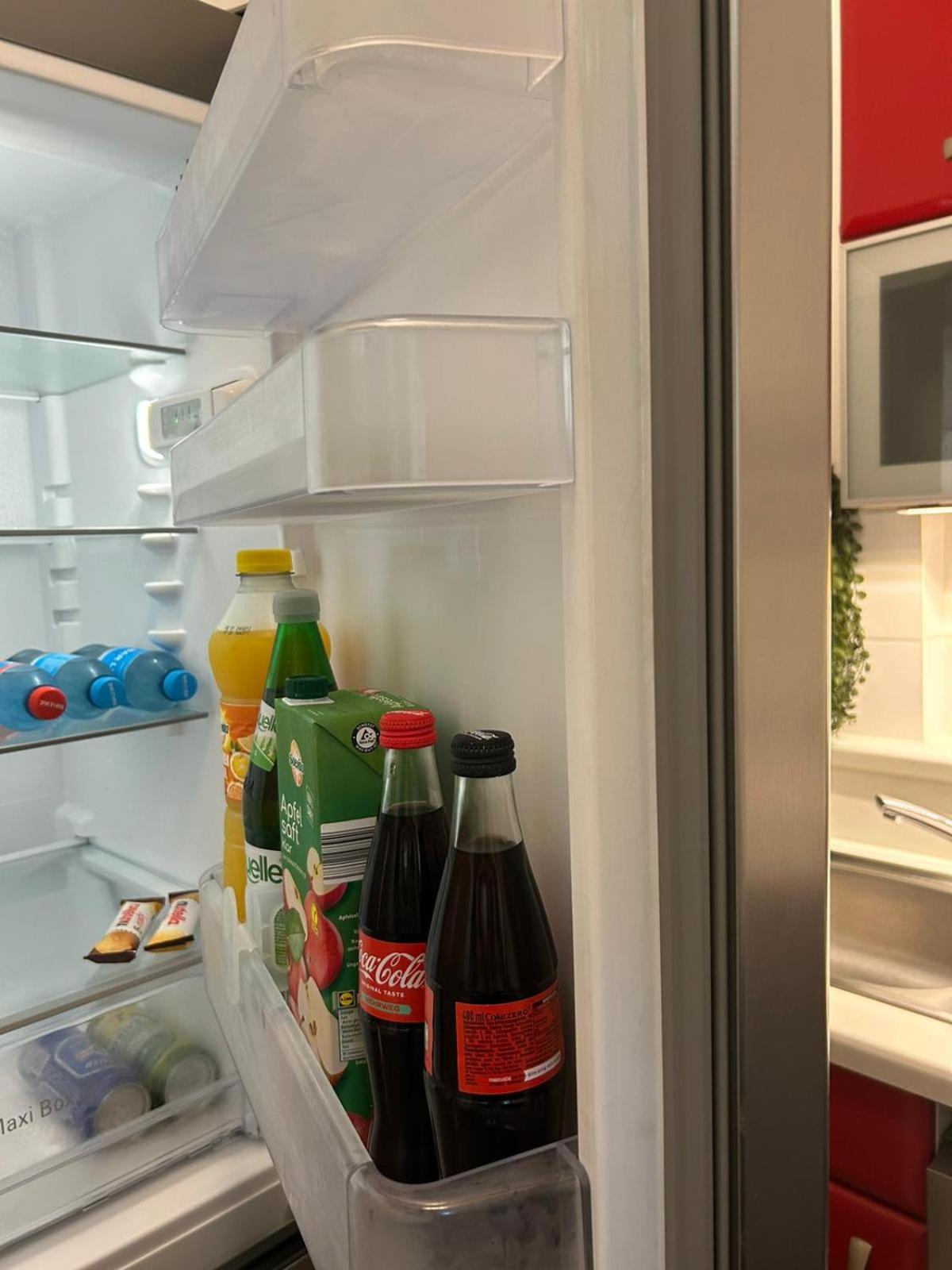 Apartment 5 min Schönbrunn Gloriette, Direct to City Center, Free Parking