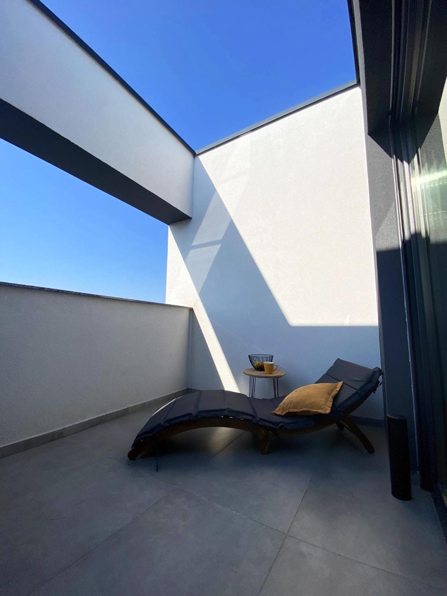 2 Terraces Apartment in Urban Villa - MLII view 4