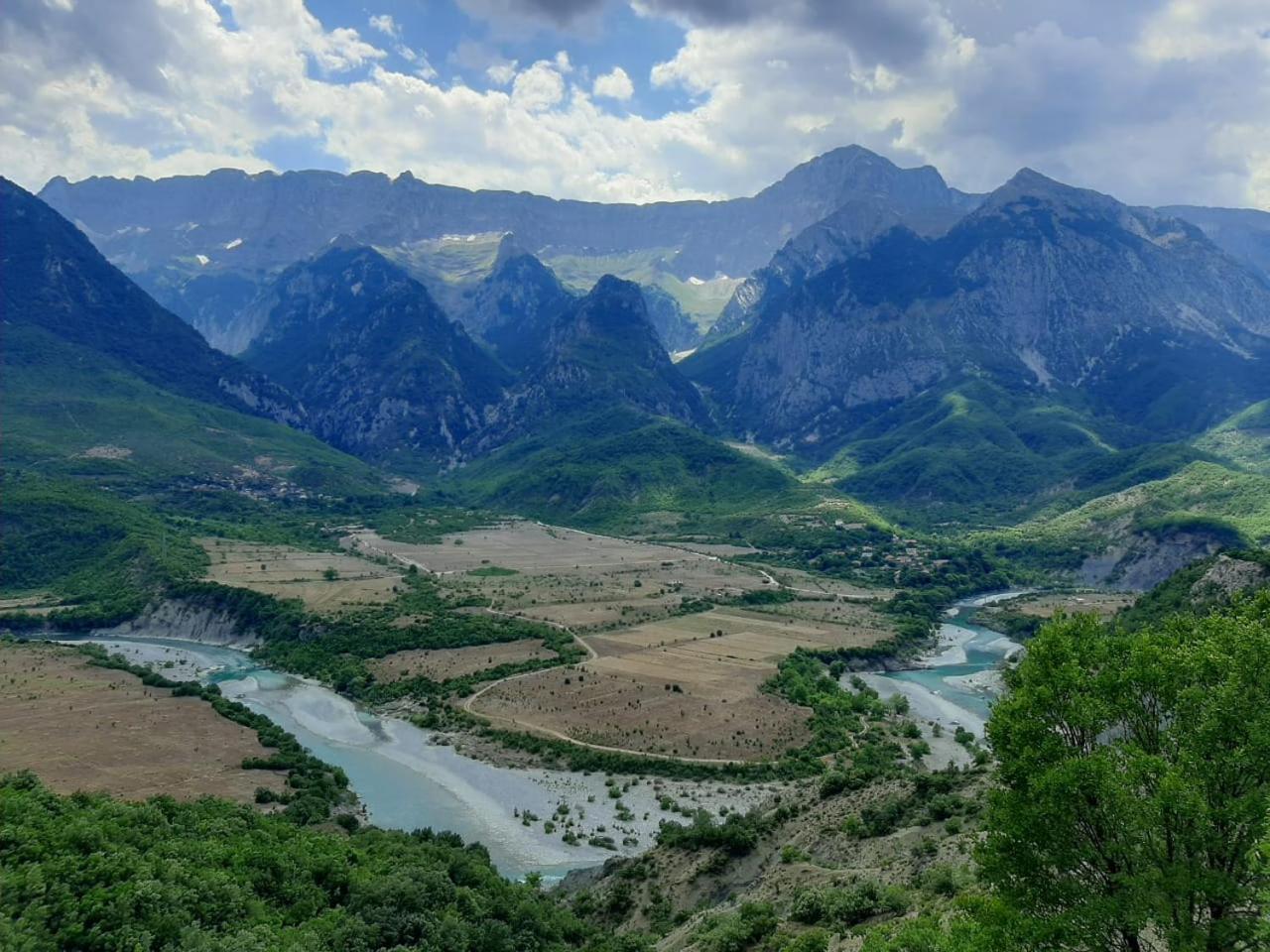 Wild River Guesthouse