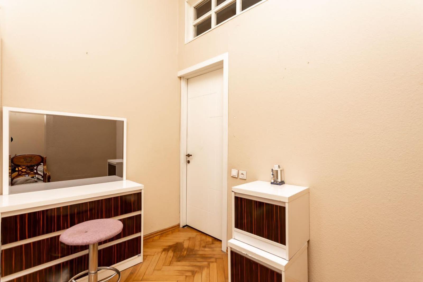 Family Apartment In 1 Century Building