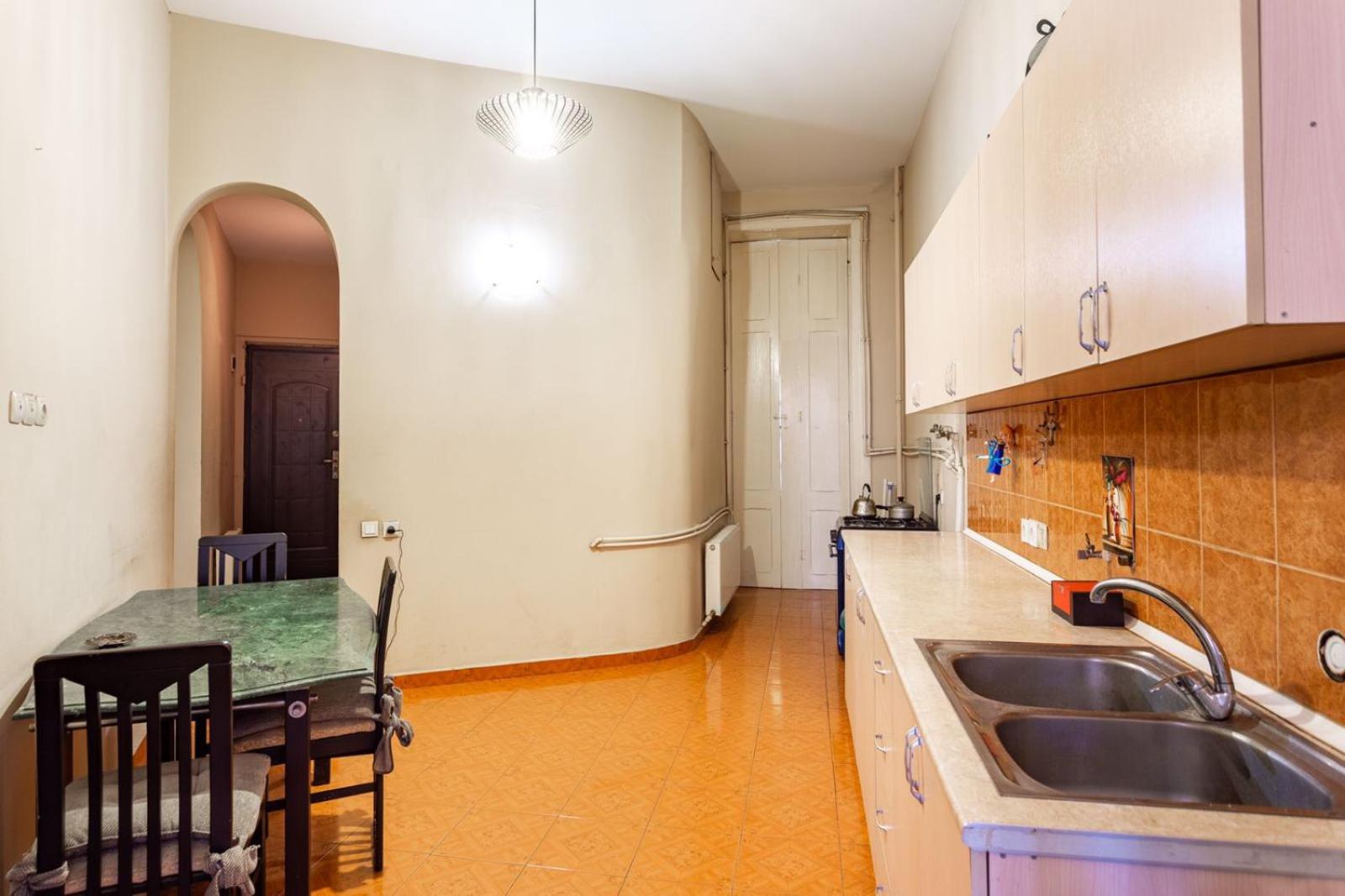 Family Apartment In 1 Century Building