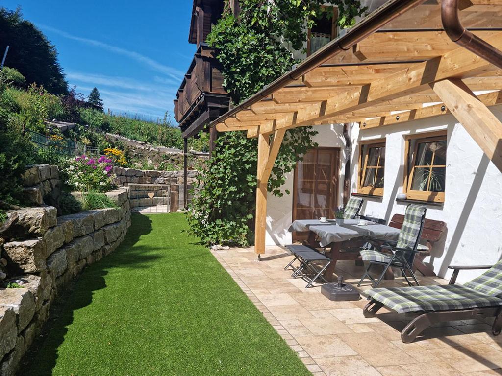 Villa im Wald view 2