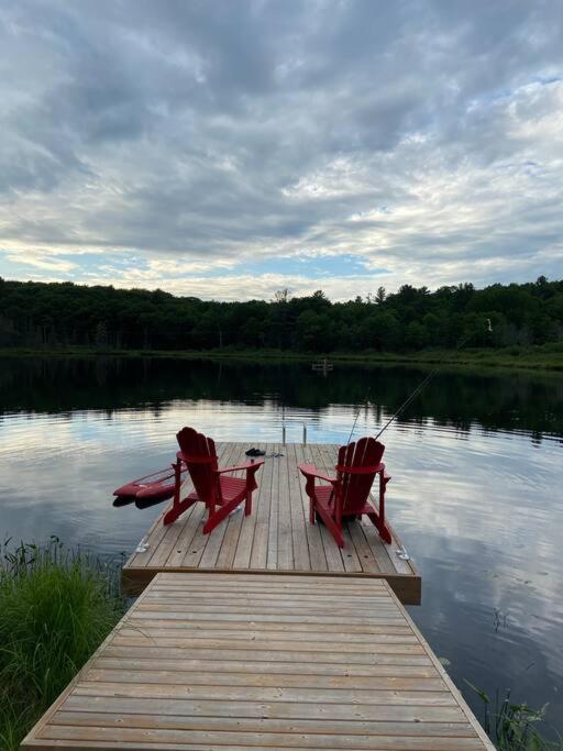 Four Season Waterfront Muskoka Retreat