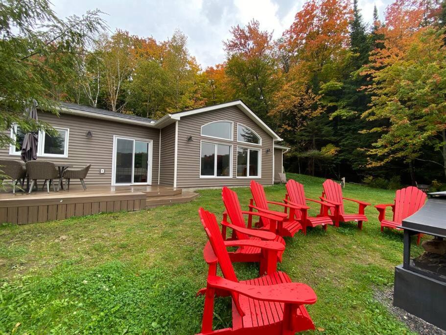 Four Season Waterfront Muskoka Retreat