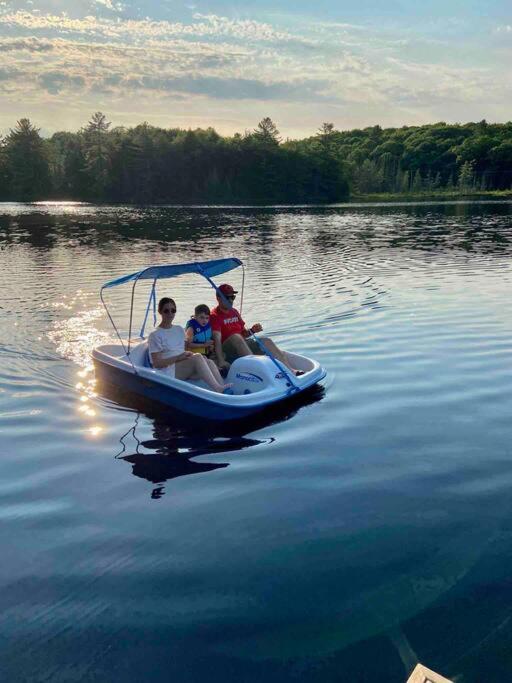 Four Season Waterfront Muskoka Retreat