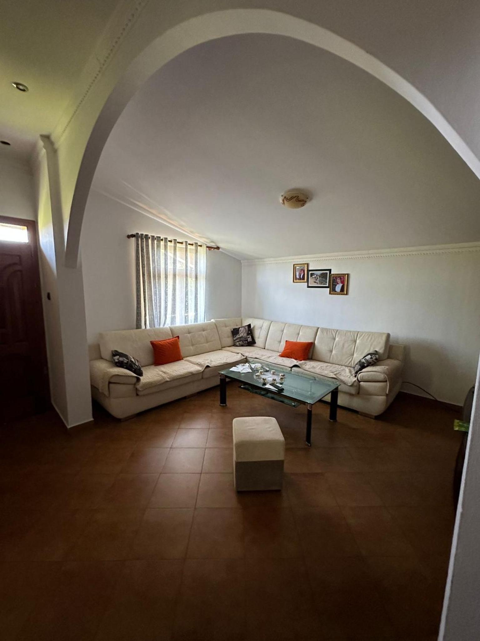 Sibora Guest House Liqeni Ulez