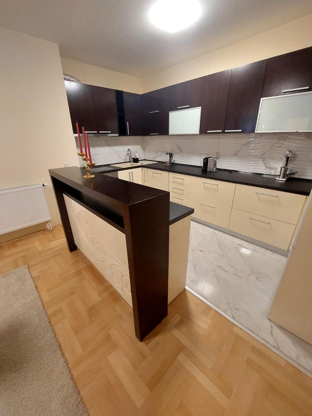 Sandras Apartment