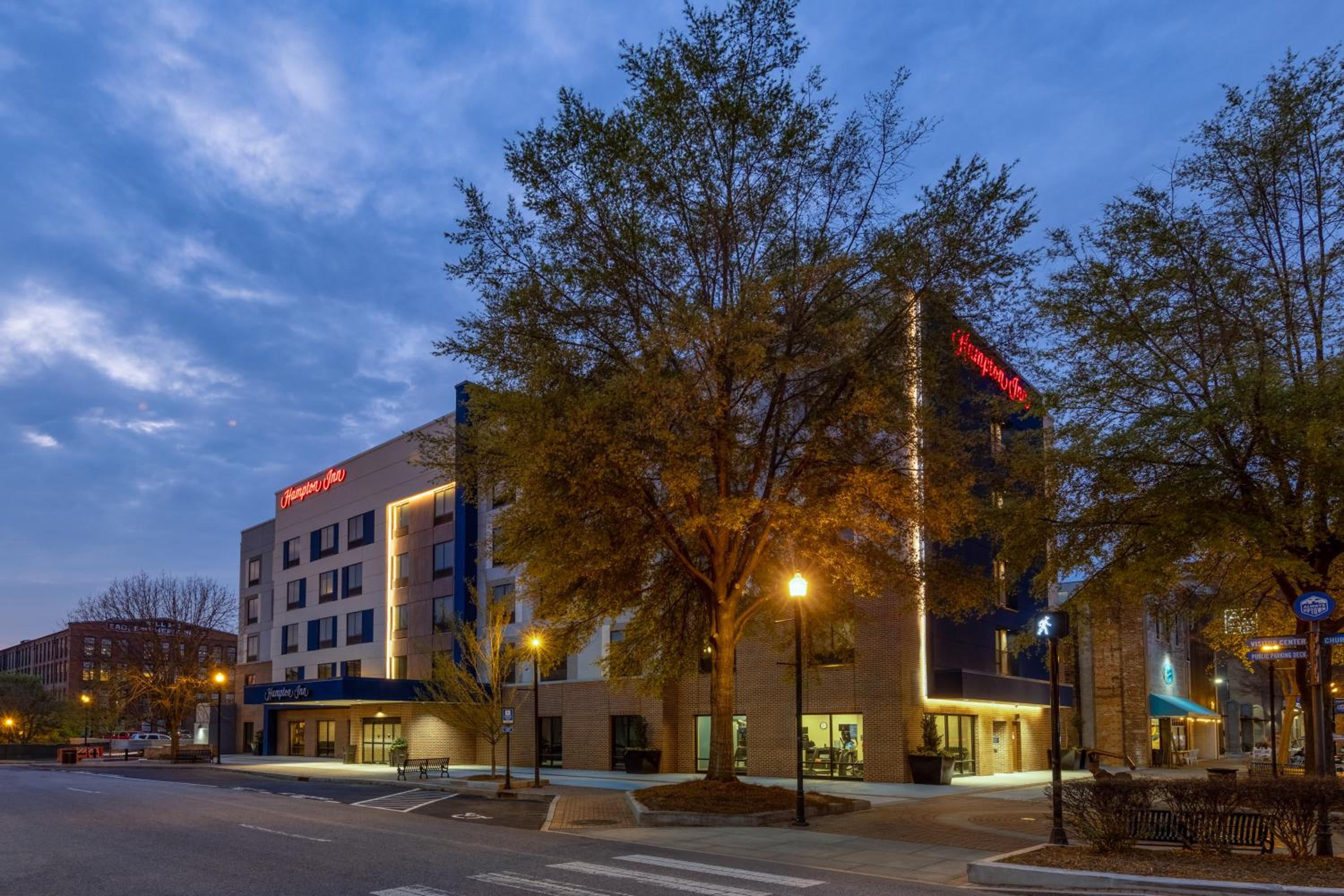 Columbus Vacations - Hampton Inn Columbus Downtown, Ga - Property Image 1