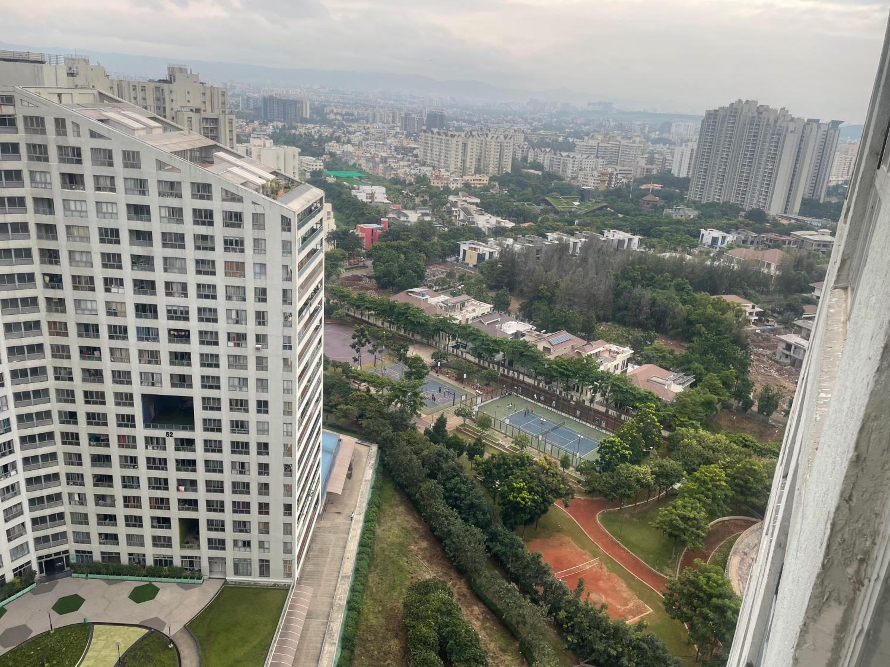 Urban Nest - Neon Homeotel -1 km from Airport