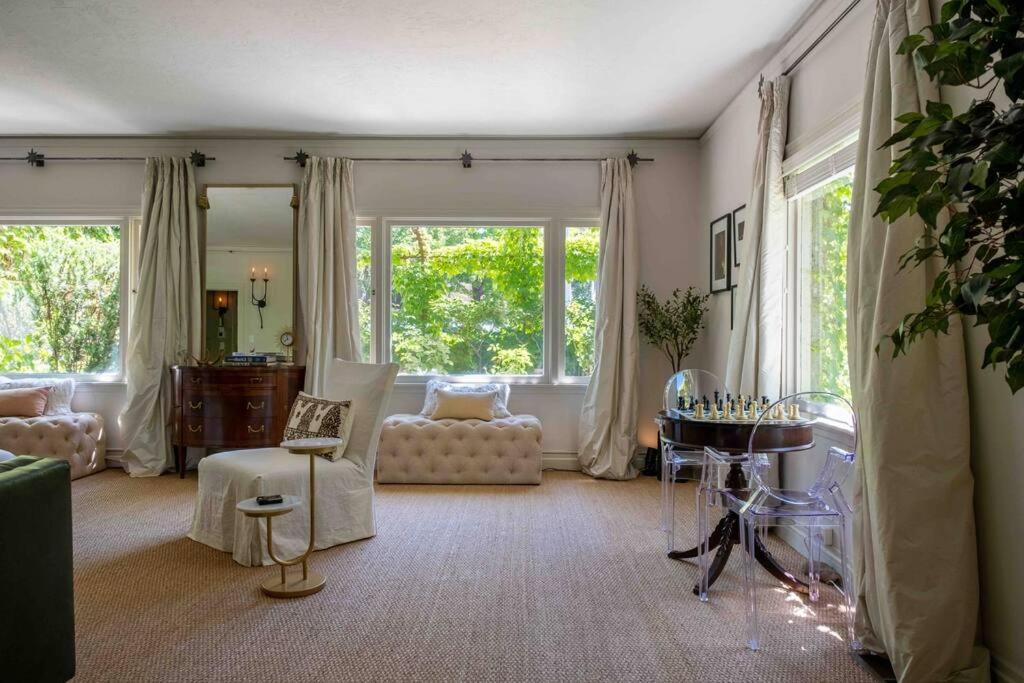 Ivy House Healdsburg
