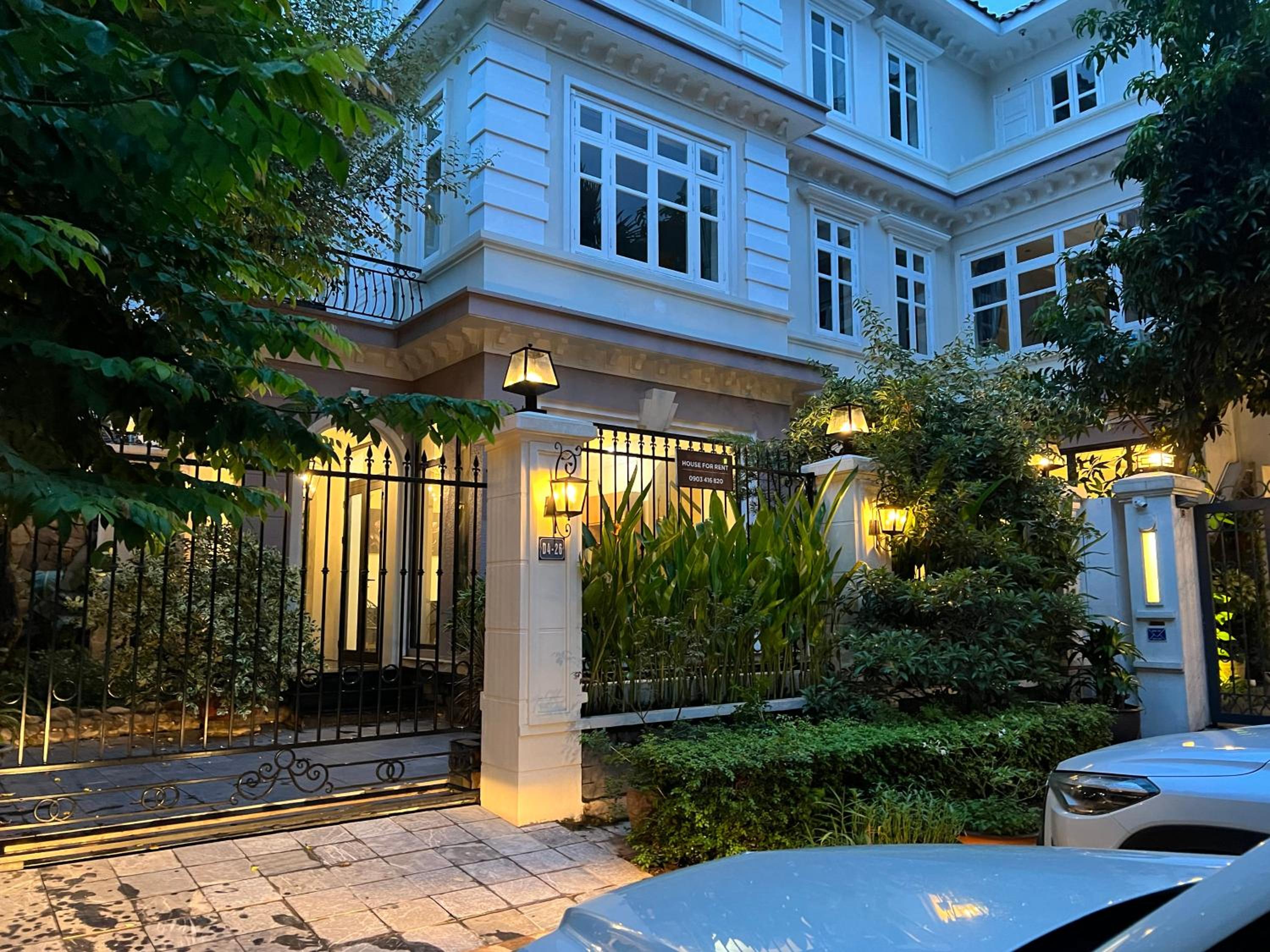 Perfect private villa and outdoor spa with garden 4 bedrooms