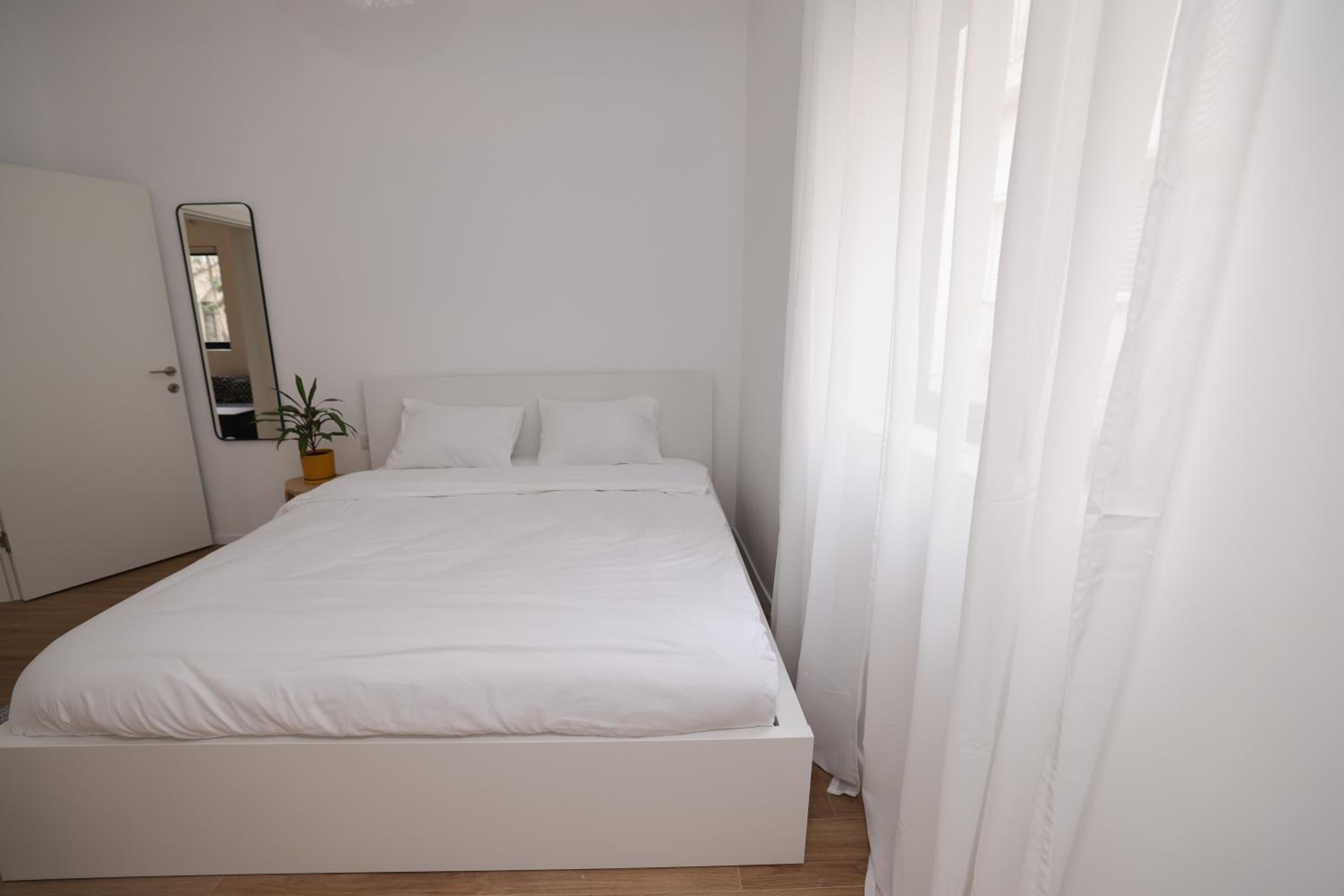 Maze Apartments - Perfectly located brand new flats