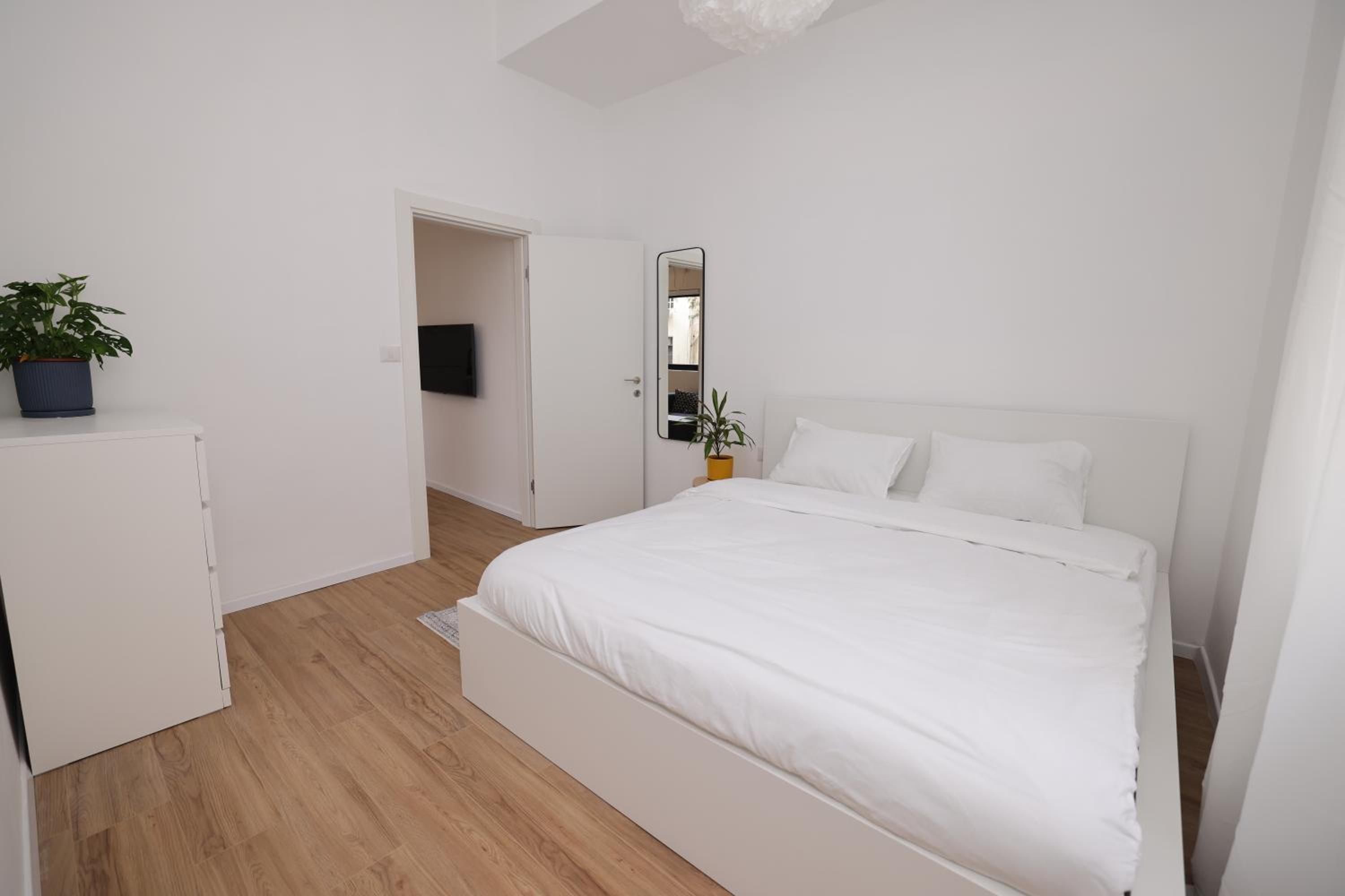 Maze Apartments - Perfectly located brand new flats