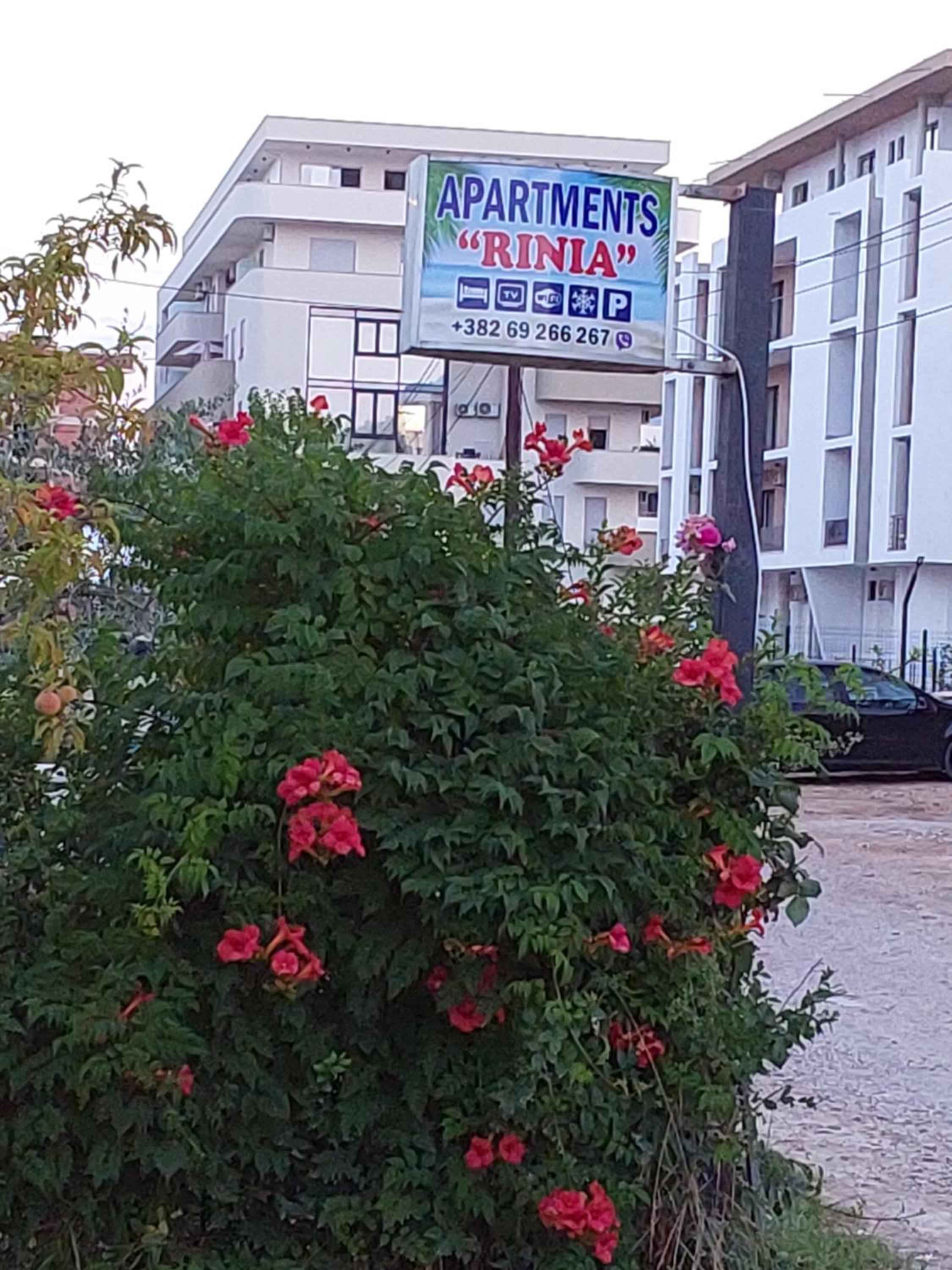 Rinia Apartments