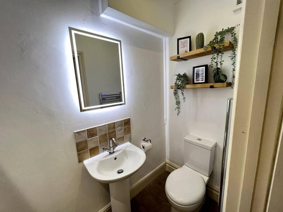 1 Bedroom Apartment with Parking in Melton Mowbray view 5
